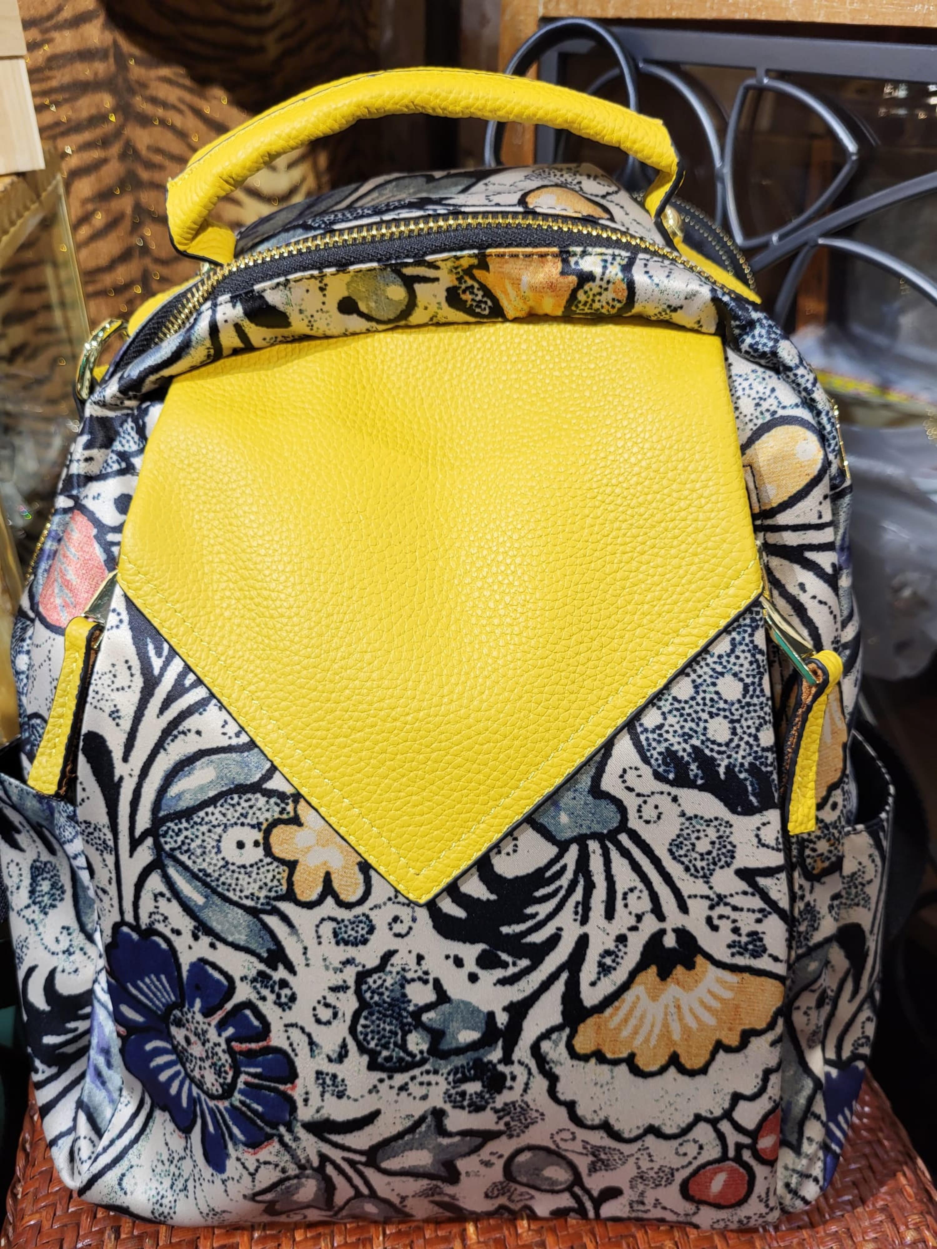 Backpack (Style 1: Vintage Floral Color-Block Backpack) 產品圖